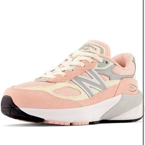 Dear somebody who look at this thank you for look at my shoe and my name and my